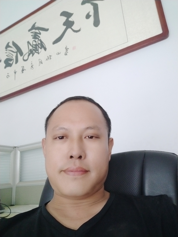 山丘的第三张照片--江苏残疾人相亲网