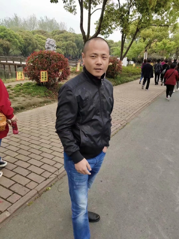 傻子的第一张照片--江苏残疾人相亲网