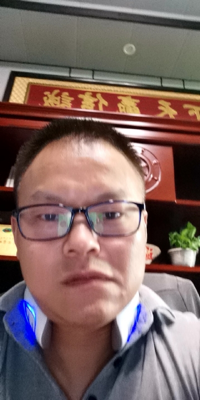 模具工匠的第一张照片--江苏残疾人相亲网