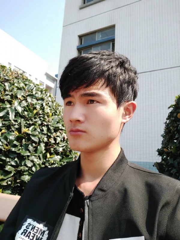 阳光男孩的第四张照片--江苏残疾人相亲网